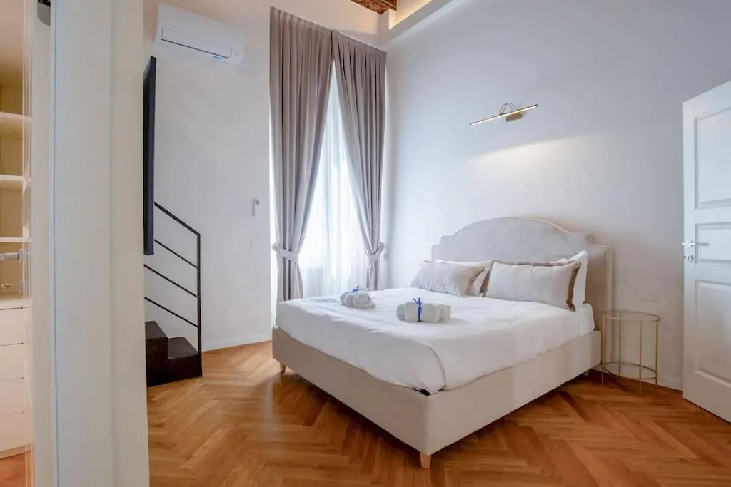 Servi Deluxe Apartament Florence Italy